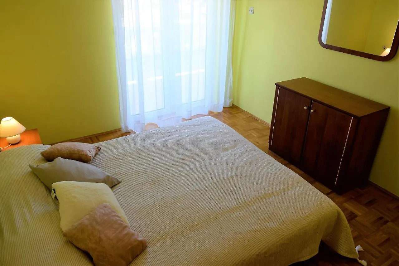 Family Apartment Andrea Close To Beach Palit