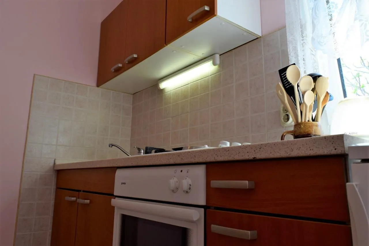 Family Apartment Andrea Close To Beach Palit