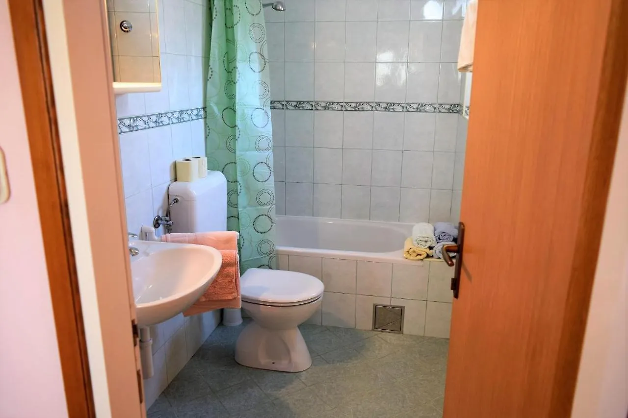 Family Apartment Andrea Close To Beach Palit