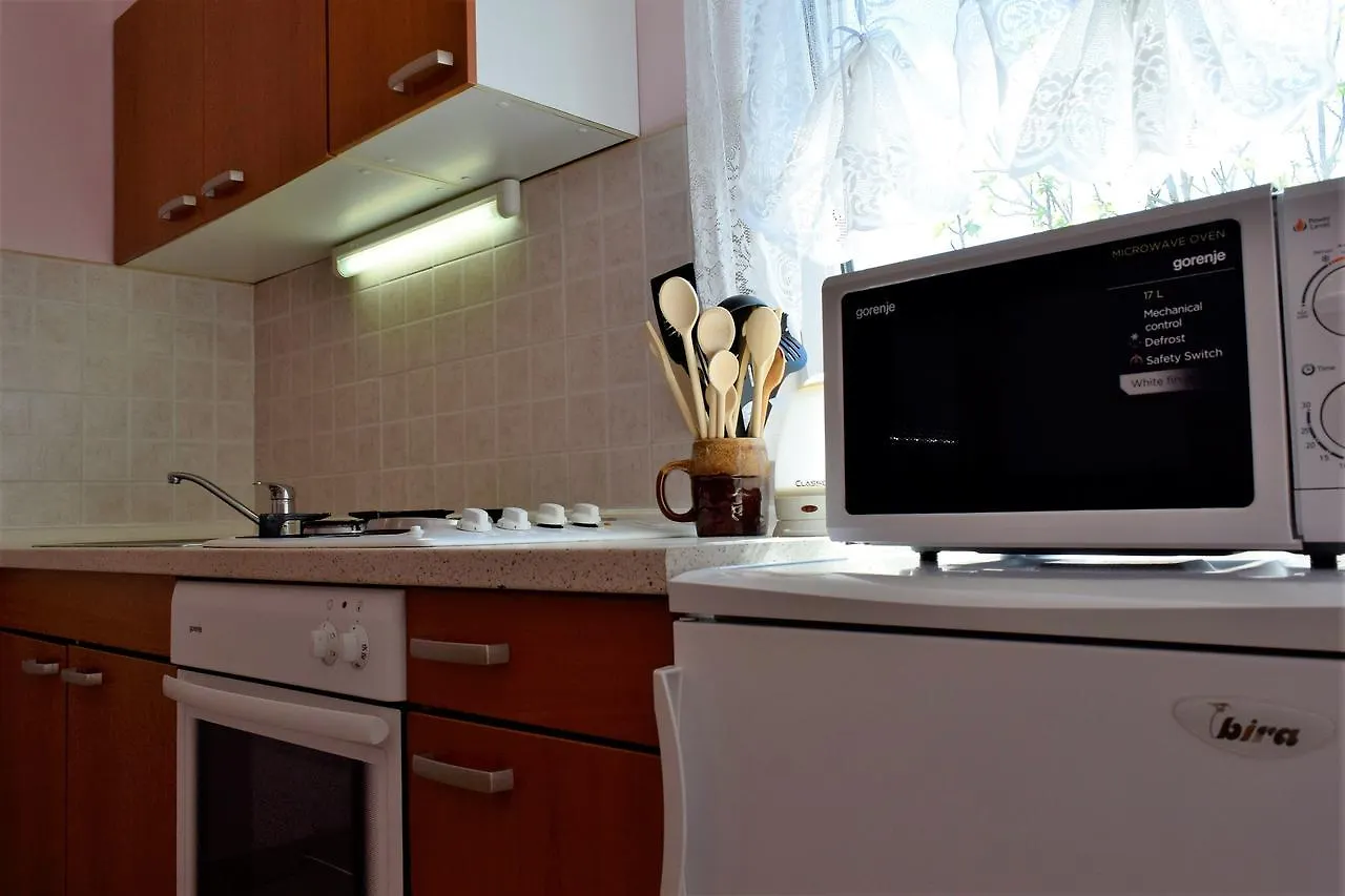 Family Apartment Andrea Close To Beach Palit 0*,